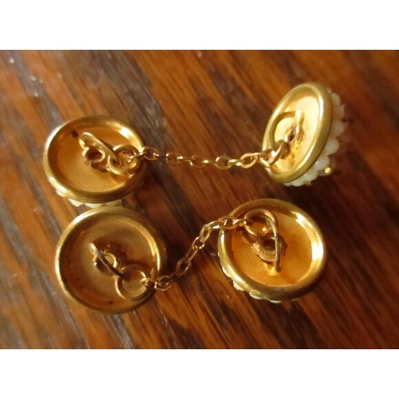Vintage Pearl Cluster Cufflinks With Gold-Tone Chain Links For Formal Wear - Picture 3 of 4